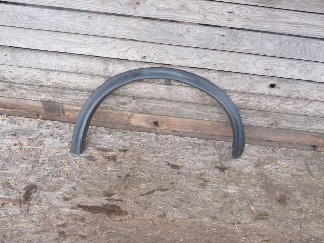 bontott NISSAN JUKE Jobb első Sárvédő Díszléc