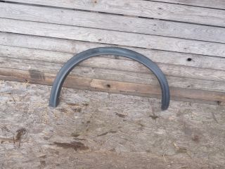 bontott NISSAN JUKE Jobb első Sárvédő Díszléc