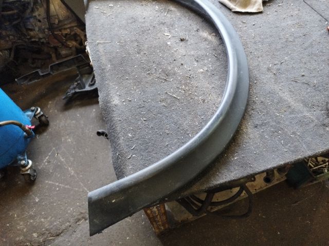 bontott NISSAN JUKE Jobb első Sárvédő Díszléc