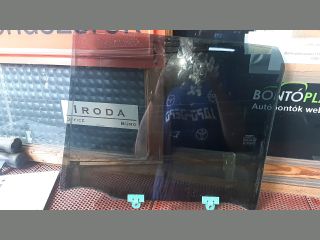 bontott NISSAN JUKE Jobb hátsó Ablak