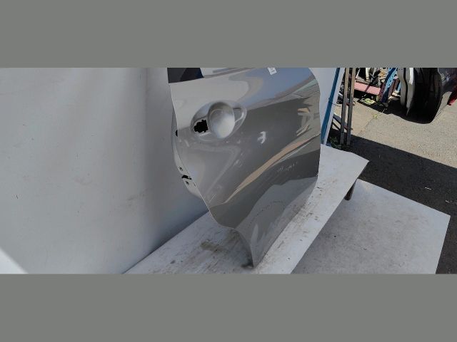 bontott NISSAN JUKE Jobb hátsó Ajtó (Üres lemez)