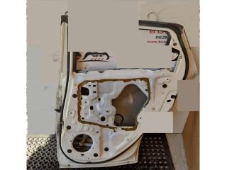 bontott NISSAN JUKE Jobb hátsó Ajtó (Üres lemez)