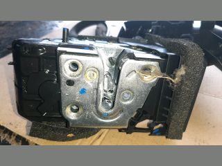 bontott NISSAN JUKE Jobb hátsó Ajtózár