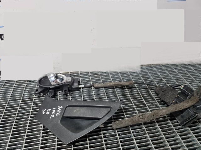 bontott NISSAN JUKE Jobb hátsó Ajtózár