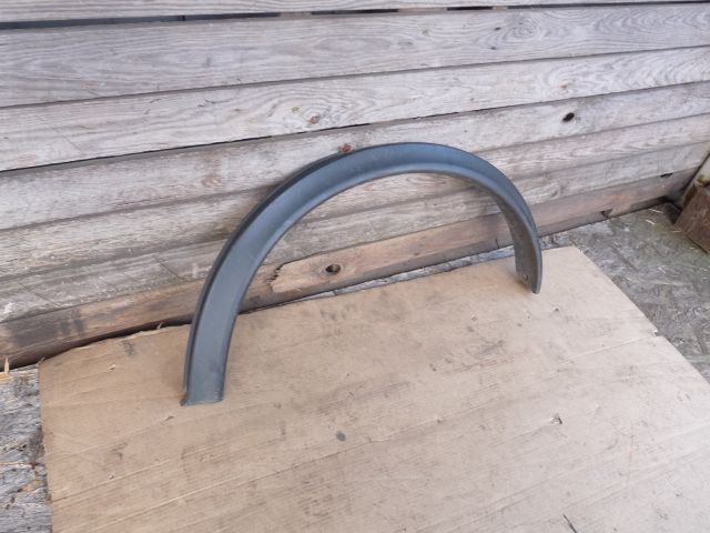 bontott NISSAN JUKE Jobb hátsó Sárvédő Díszléc