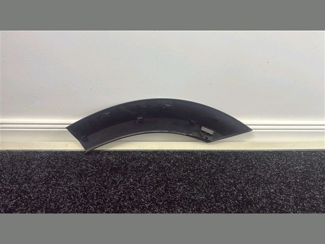 bontott NISSAN JUKE Jobb hátsó Sárvédő Díszléc