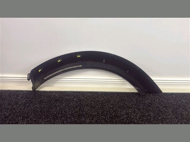 bontott NISSAN JUKE Jobb hátsó Sárvédő Díszléc