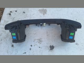 bontott NISSAN JUKE Középső Szellőző