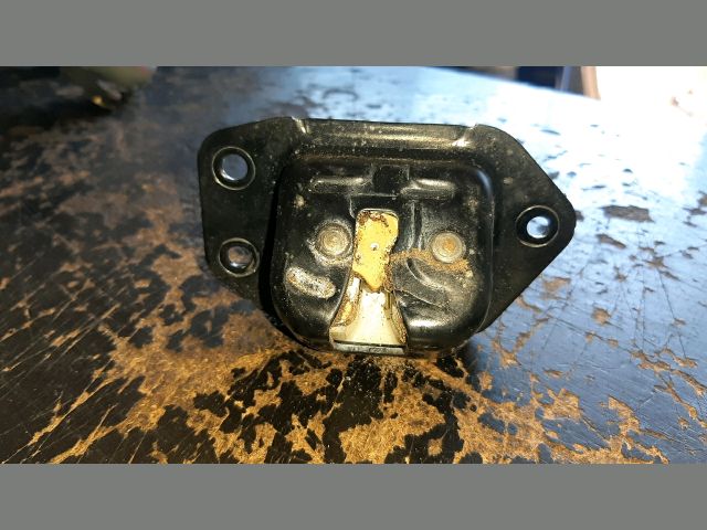 bontott NISSAN JUKE Központizár Motor Csomagtérajtó