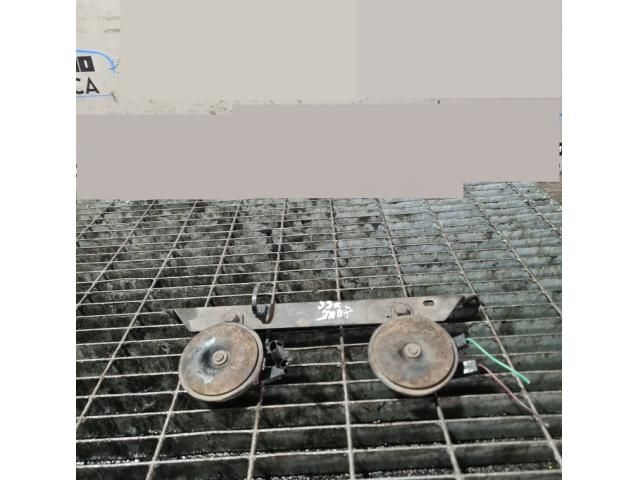 bontott NISSAN JUKE Kürt