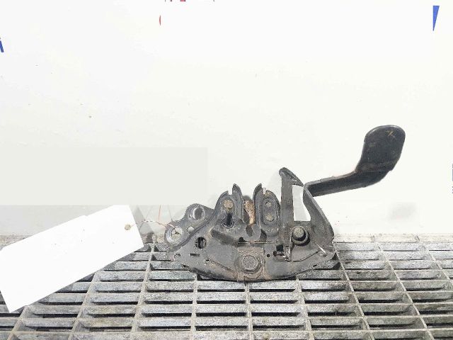 bontott NISSAN JUKE Motorháztető Zárszerkezet