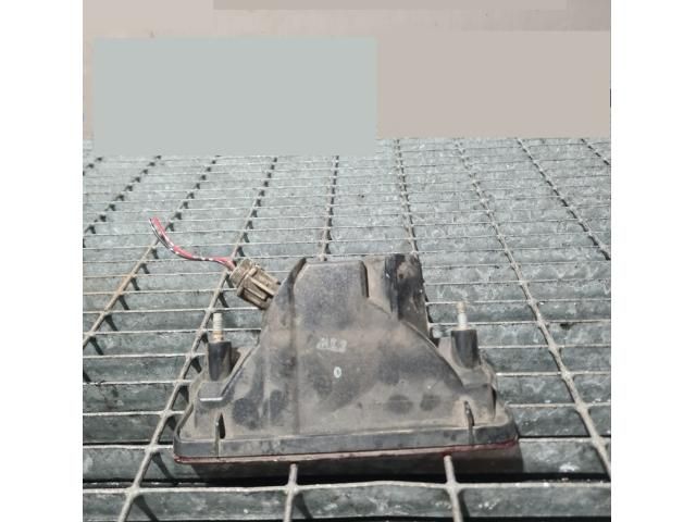 bontott NISSAN JUKE Pótféklámpa