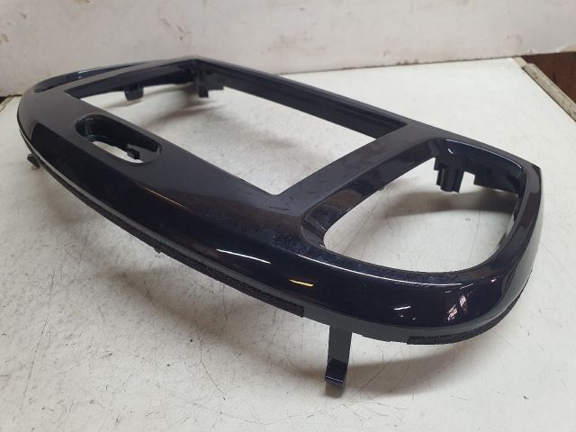 bontott NISSAN JUKE Rádió / CD Keret