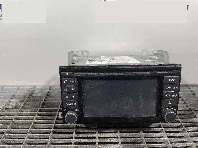 bontott NISSAN JUKE Rádió / CD