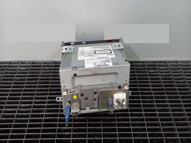 bontott NISSAN JUKE Rádió / CD