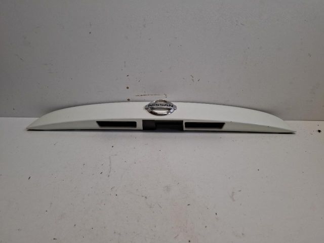 bontott NISSAN JUKE Rendszámtábla Világítás Keret