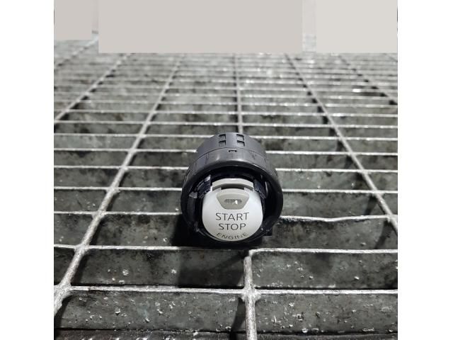 bontott NISSAN JUKE Start / Stop Indító Gomb