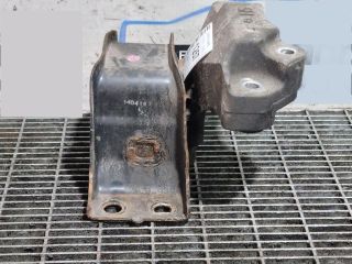 bontott NISSAN JUKE Tartó Bak