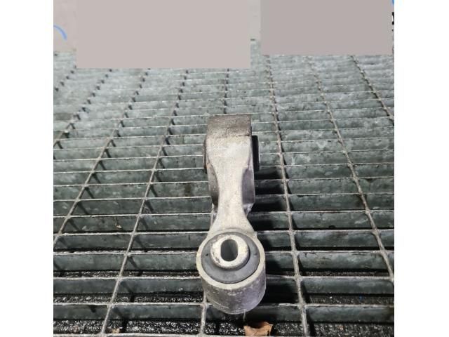 bontott NISSAN JUKE Tartó Bak