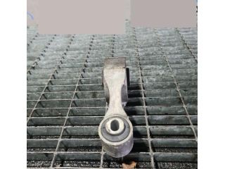 bontott NISSAN JUKE Tartó Bak