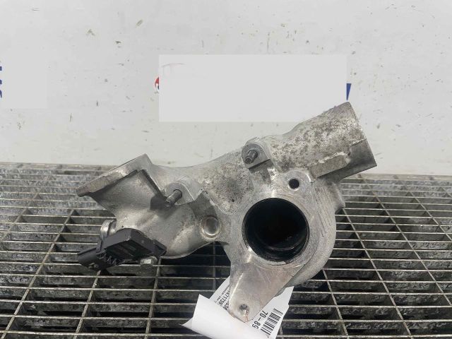 bontott NISSAN JUKE Tartó Bak