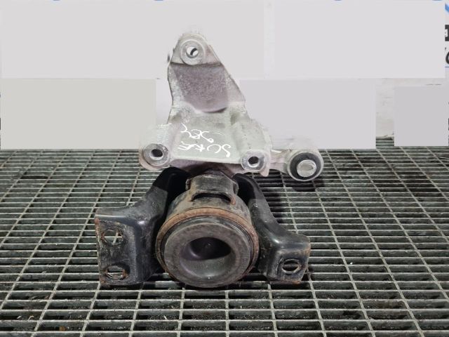 bontott NISSAN JUKE Tartó Bak