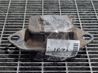 bontott NISSAN JUKE Tartó Bak