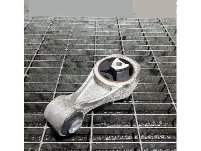 bontott NISSAN JUKE Tartó Bak