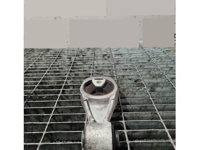 bontott NISSAN JUKE Tartó Bak