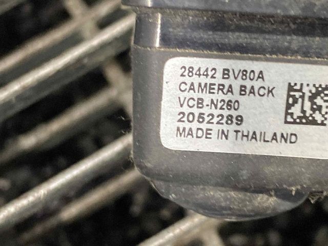 bontott NISSAN JUKE Tolatókamera