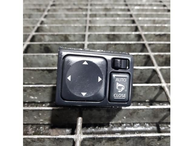 bontott NISSAN JUKE Tükör Kapcsoló