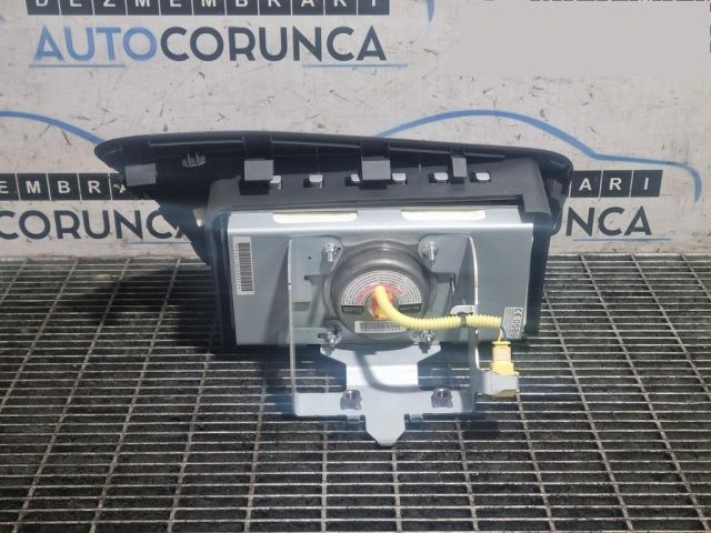 bontott NISSAN JUKE Utasoldali Légzsák