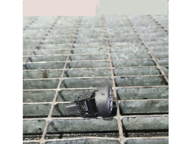 bontott NISSAN JUKE Vészvillogó Kapcsoló