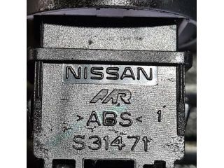 bontott NISSAN JUKE Vészvillogó Kapcsoló