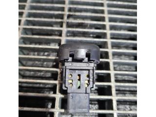 bontott NISSAN JUKE Vészvillogó Kapcsoló