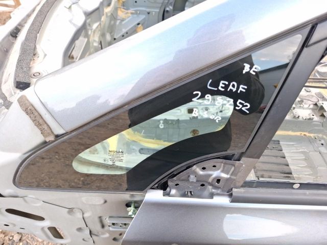 bontott NISSAN LEAF Bal A Oszlop Oldalablak Üveg