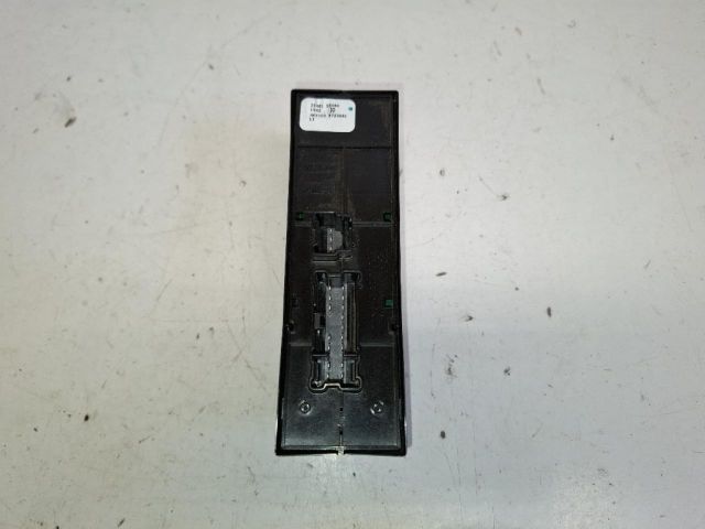 bontott NISSAN LEAF Bal első Ablakemelő Kapcsoló