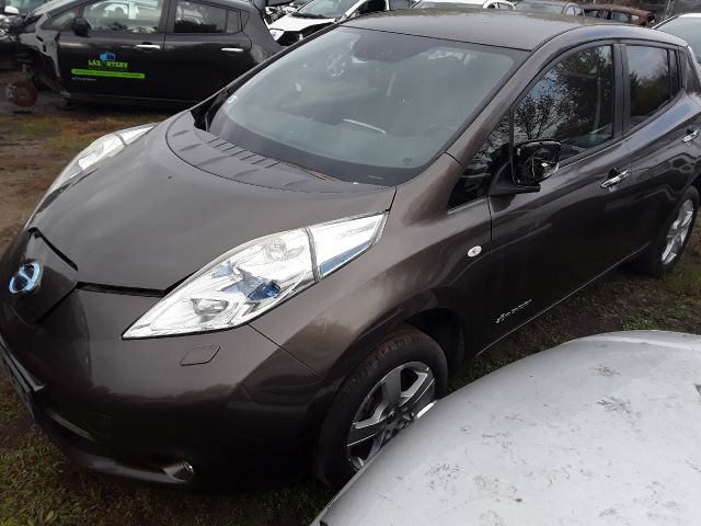 bontott NISSAN LEAF Bal első Ajtó (Részeivel)