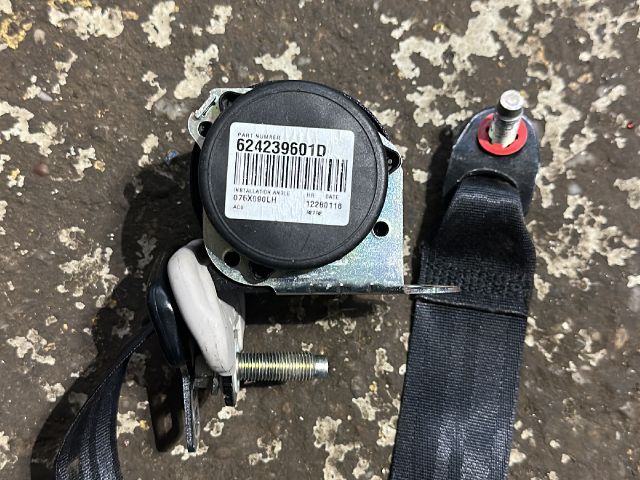 bontott NISSAN LEAF Bal első Biztonsági Öv