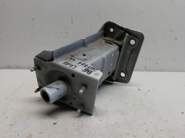 bontott NISSAN LEAF Bal első Ütközéscsillapító