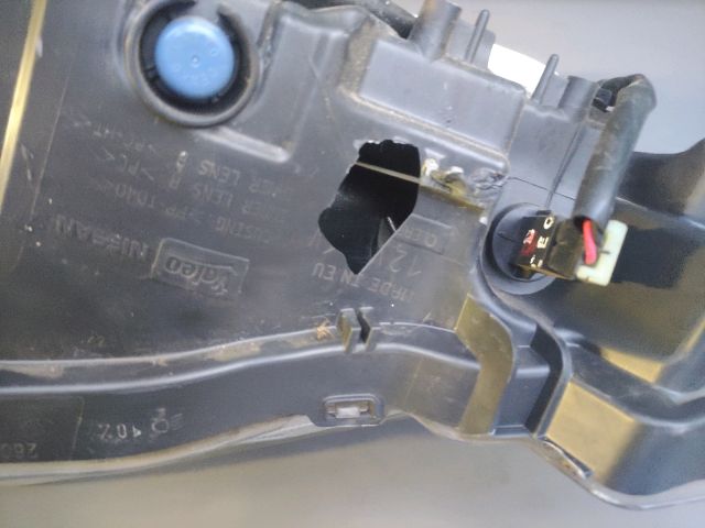 bontott NISSAN LEAF Bal Fényszóró