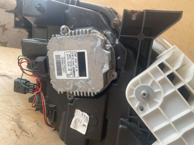 bontott NISSAN LEAF Bal Fényszóró