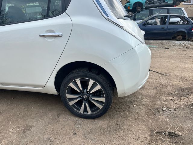 bontott NISSAN LEAF Bal hátsó Ajtó (Részeivel)