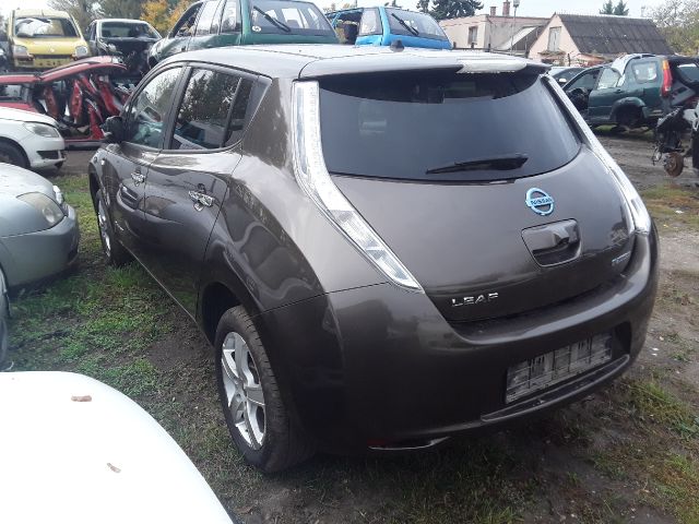 bontott NISSAN LEAF Bal hátsó Ajtó (Részeivel)