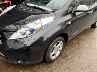 bontott NISSAN LEAF Bal hátsó Ajtó (Üres lemez)