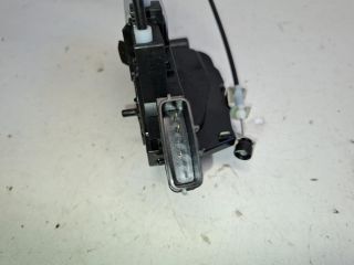 bontott NISSAN LEAF Bal hátsó Ajtózár