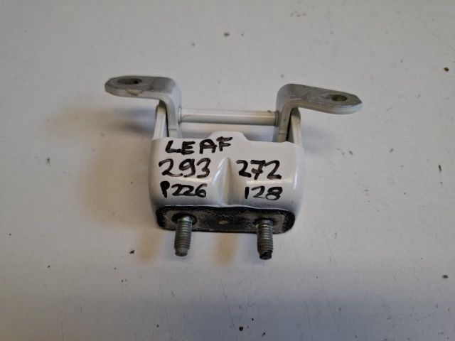 bontott NISSAN LEAF Bal hátsó Felső Zsanér