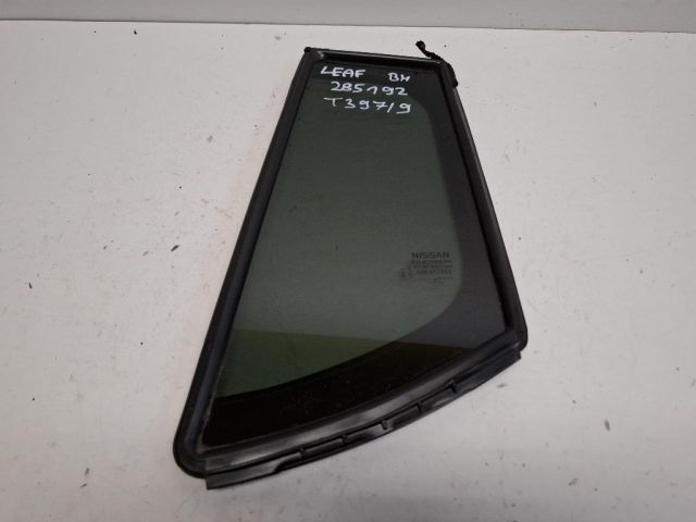 bontott NISSAN LEAF Bal hátsó Fixüveg (Ajtóban)