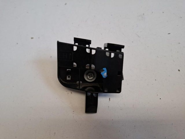 bontott NISSAN LEAF Bal hátsó Lökhárító Tartó (Műanyag)