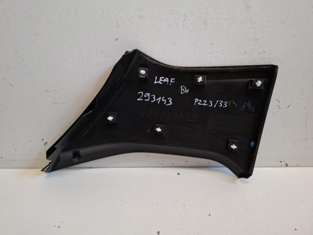 bontott NISSAN LEAF Bal hátsó Sárvédő Díszléc